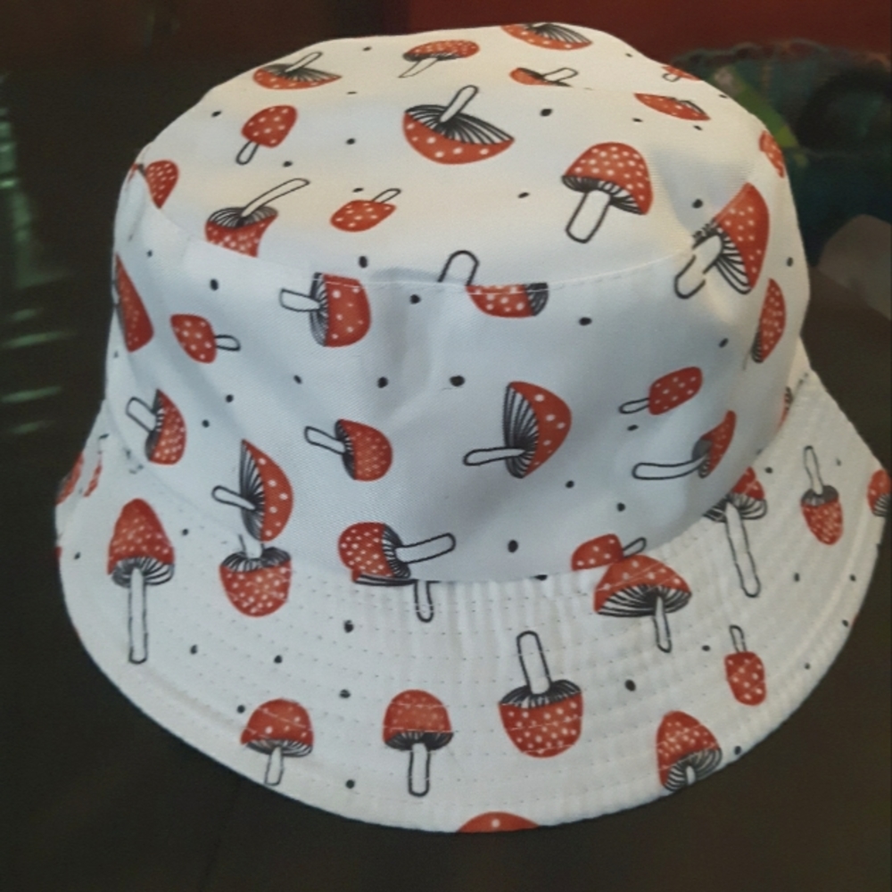 Girl's/Ladies Mushroom Bucket Hat